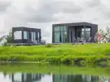 Мини дом с панорамными окнами