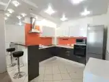 Очень уютная большая трехкомнатная квартира