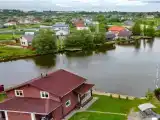 Дом на берегу озера