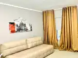 Студия с кухней в центре