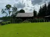 Дом с баней и чаном на первой линии озера Селигер, батут