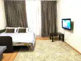 У метро комендантский проспект