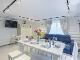 Большой дом Санкт-Петербург на Веле