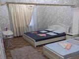 Трёхместный номер улучшенный с видом на горы