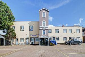 OYO Bostons Manor Hotel, Hanwell London, Лондон