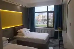 Baiyue Hotel(柏悦宾馆), Благовещенск