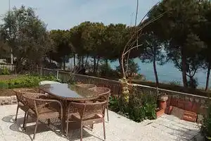 Seaside mansion with detached garden, Герзе