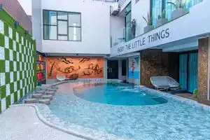 OneLoft Hotel, Ката