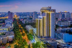 Ease Hotel · Yi (Xi’an Bell and Drum Tower Xiaozhai Datang Everbright City), Сиань
