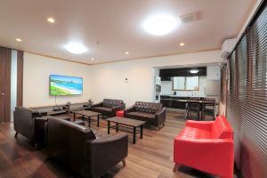 ROYAL SUITE SAKAE, Нагоя