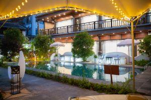 BaiYuYuan·Garden Hotel, Лицзян