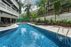 Patong Central Residence & Apartment, Патонг