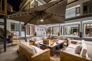 Yulong Guli Naxi Homestay, Лицзян