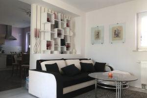 Modern and friendly vacation apartment - close to the old town of Pirna, Пирна