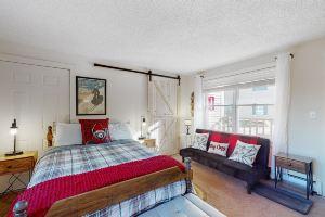 Well-appointed studio right downtown - less than a mile to Okemo Mountain, Ладлоу