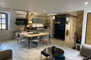 Appartement avec terrasse & parking Sarlat Centre, Сарла-ла-Канеда