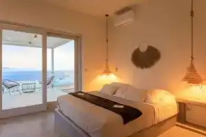 Iliades Boutique Hotel, Батси
