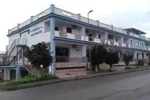 Hotel «Sea Breeze», Скалея