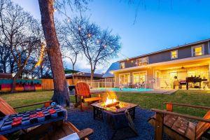Spacious Family Oasis Near Top City Attractions w/Pool, Gameroom, Putt Putt., Сан-Антонио