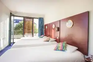 Отель «Hôtel Les Gens de Mer La Rochelle by Popinns**», Ла-Рошель