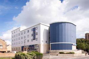 Travelodge London Kew Bridge Hotel, Лондон