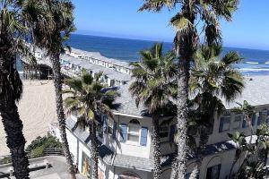 Top Floor Ocean Front Remodeled Condo, Сан-Диего