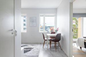 Modern 1BR Home with Sauna & Balcony, Лахти
