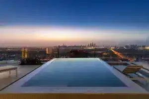 Luxe Getaways Royal Amwaj Palm Jumeirah Resort Apartment Holiday Home, Дубай