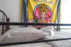 Urban Yoga House Hostel & Retreat, Янина