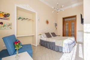 Residence Appartamenti Santa Teresa a Chiaia, Неаполь