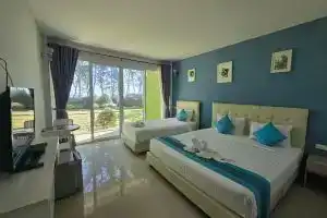 Отель «Greenseaview», Банг Сапхан