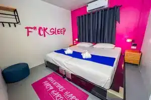 Slumber Party Phi Phi, Пхи Пхи