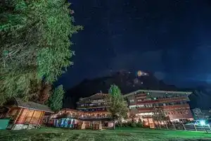 Hotel «Ciasa Salares», Сан-Кассиано