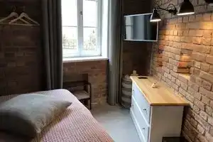 Comfortable, quiet, central: boutique apartment near a mountain park and ICE train station, Кассель
