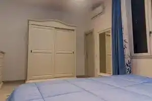 Kallion House, Виетри-суль-Маре