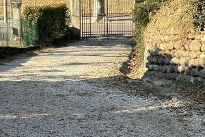 Alla Vigna apartment inside a historic villa with private parking space, Бассано-дель-Граппа