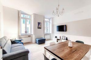 Pleasant Family Apt next to Lake Como, Комо
