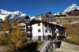 Ski chalet Cervinia Martino e Bassi ski-in-ski-out 6 persons sunny balcony wifi, Брёй-Червиния