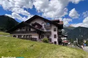 Отель «Albergo Conturina», Канацеи