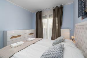 Apartment Wrocław Atal Tower by Noclegi Renters, Вроцлав