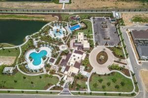 5 Bedrooms Townhome w- Splashpool - 8205sa 5 Townhouse by Redawning, Киссимми