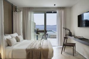 Ezio Bo Luxury Living, Платис-Ялос