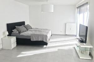 Modern, apartment SchalkeArena / Movie Park vacation apartment, Гельзенкирхен