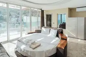 Fortunella Suites, Финике