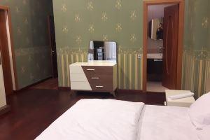 Sahil Plaza Apartments, Баку