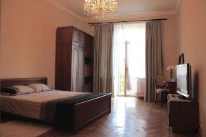 Apartment in old Austrian building located in historical centre. Nicw, Львов