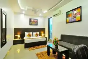 Hotel «Sky Rich International Karol Bagh - Fully Vaccinated Staff», Дели