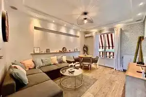 Near Port & City - Private Parking & Breakfast, Ницца