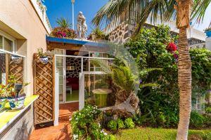Relax in El Médano's Hidden Gem 1-Bedroom Apartment, Эль Медано