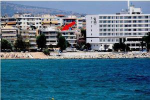 Beach Side Apart I, Кавала